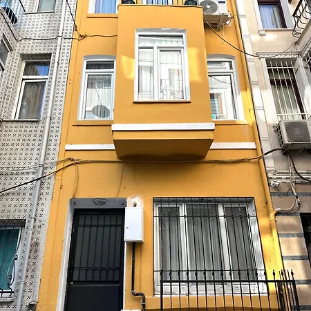 Yellowhouse 5 Istanbul