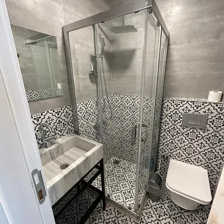 Yellowhouse 5 İstanbul